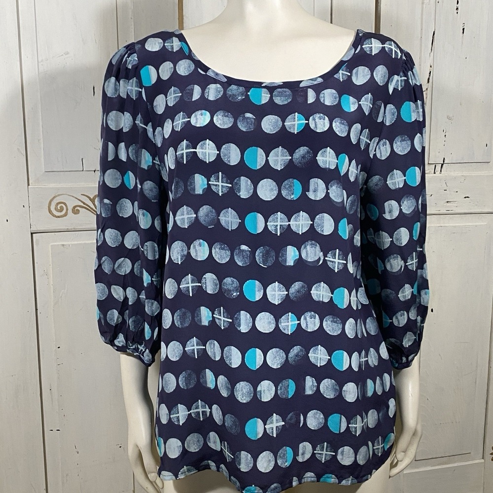 Anthropologie HD in Paris 100% Silk Cut Out Back Moon Phase Blouse in Blue Sz M - Picture 3 of 7